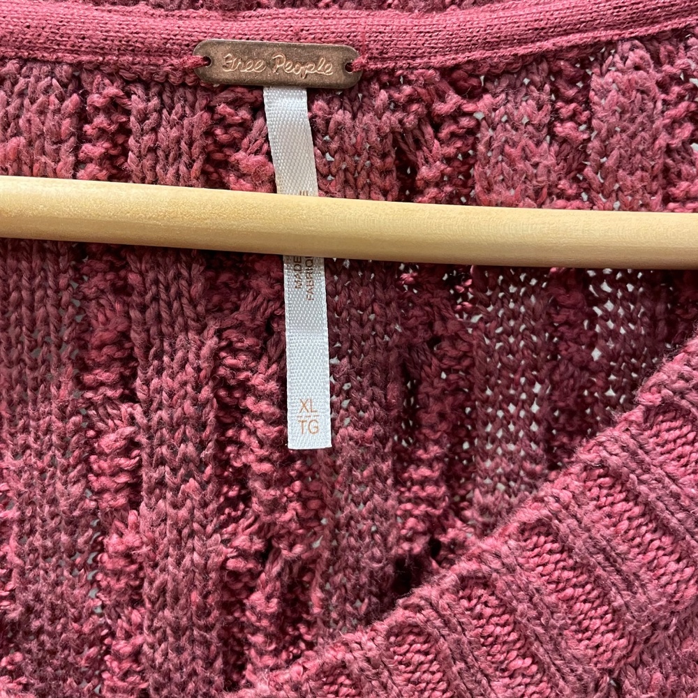 SOLD!! Free people Oversized Cable Knit Cardigan XL - Picture 6 of 7